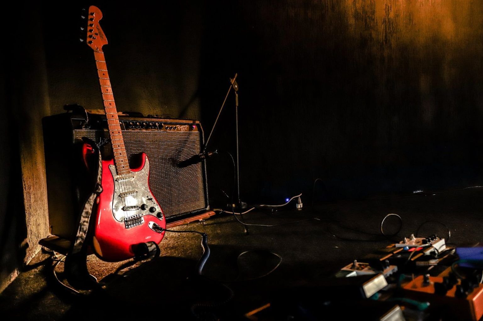 How to Start a Band: 10 Steps to Get Started Now